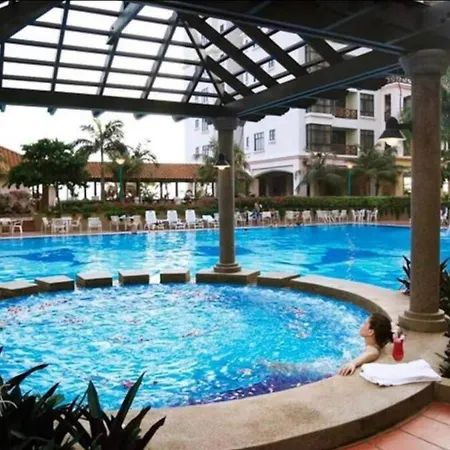 Instay Leisure Mahkota With Sea/Pool View Malacca Exterior photo